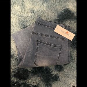 NWT!! Men’s Idealsanxun Skinny Jeans - size 32🔥